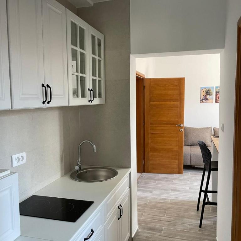 Quattro Rocce Apartments Zelen - Porodična Soba sa Bočnim Pogledom na More - 4