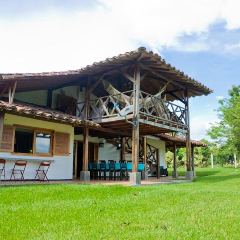 Beautiful and comfortable estate for 10 people from 450,000 - Chalet - 5