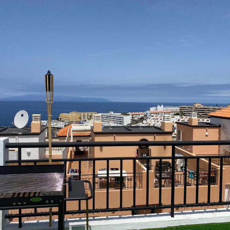 Apartment in Tenerife with Sea Views - Two-Bedroom Holiday Home - 34