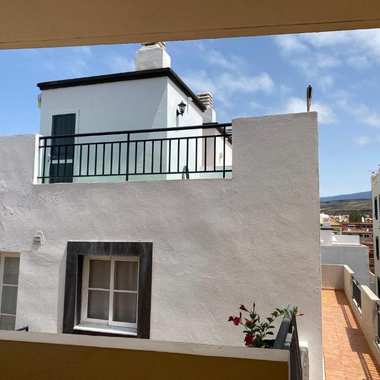 Apartment in Tenerife with Sea Views - Two-Bedroom Holiday Home - 2