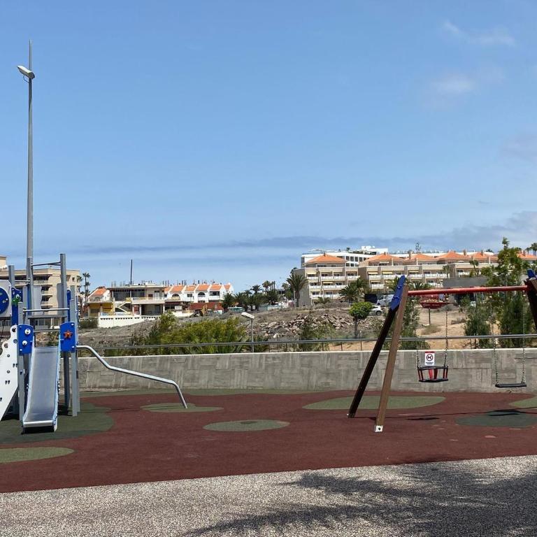 Apartment in Tenerife with Sea Views - Two-Bedroom Holiday Home - 32