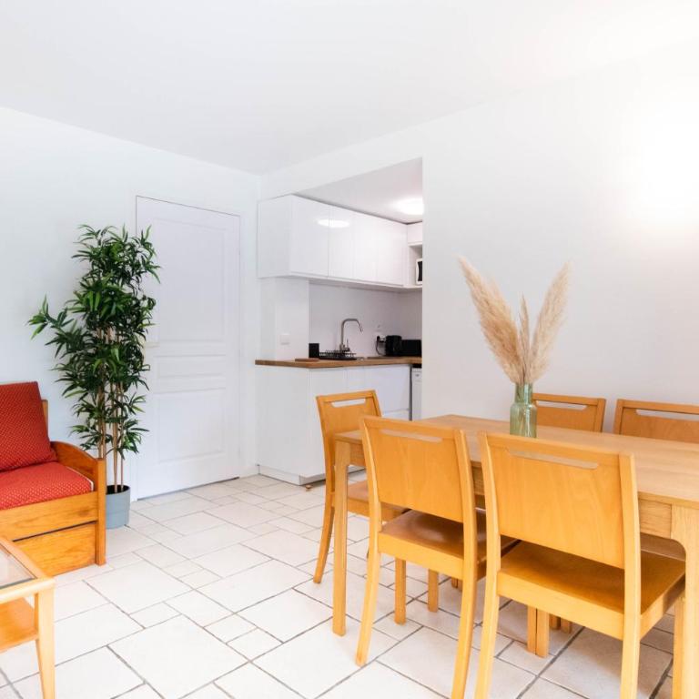 Appartement 52 4-6 personnes plages à pied - Apartamento de 2 dormitorios con terraza - 8