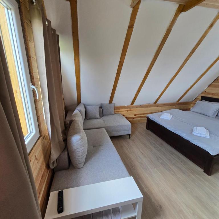 Durmitor Viewpoint - Superior Chalet - 1