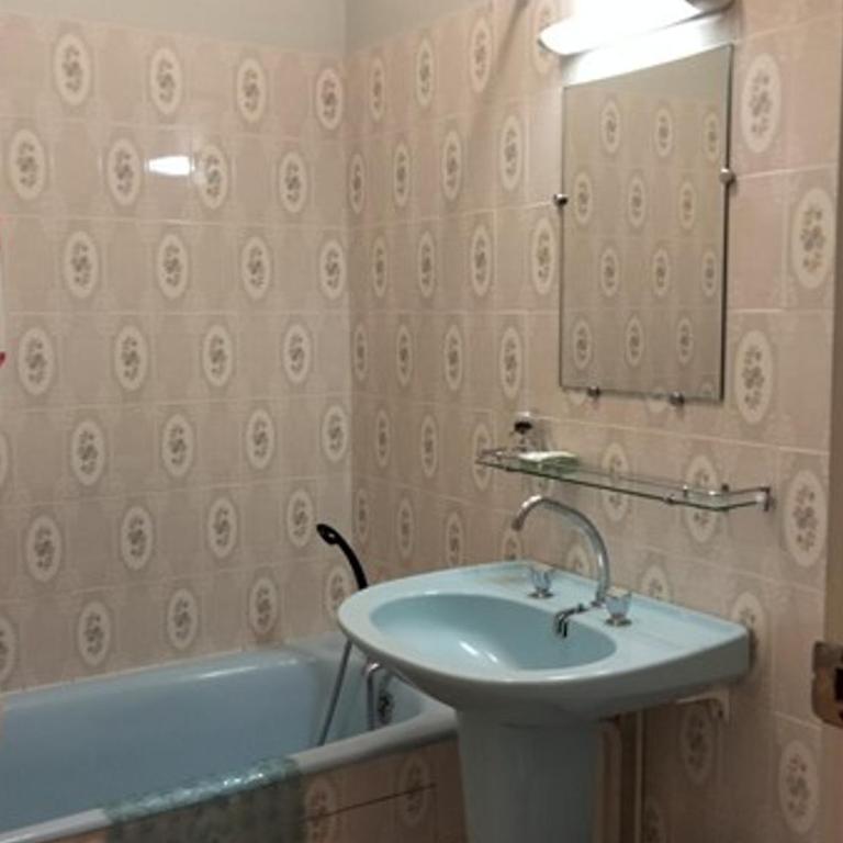 Appartement T2 - Accès Direct Plage, à 150m du Centre, Les Sables d'Olonne - FR-1-331-225 - Studio - 9