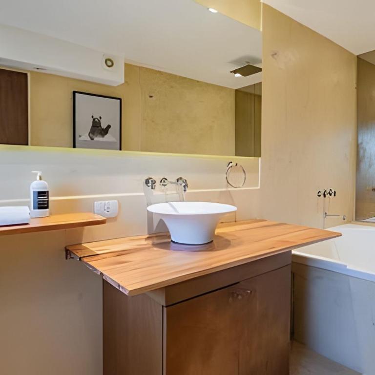 Great house w/ private terrace BBQ & Jacuzzi - Villa de 3 dormitorios - 19
