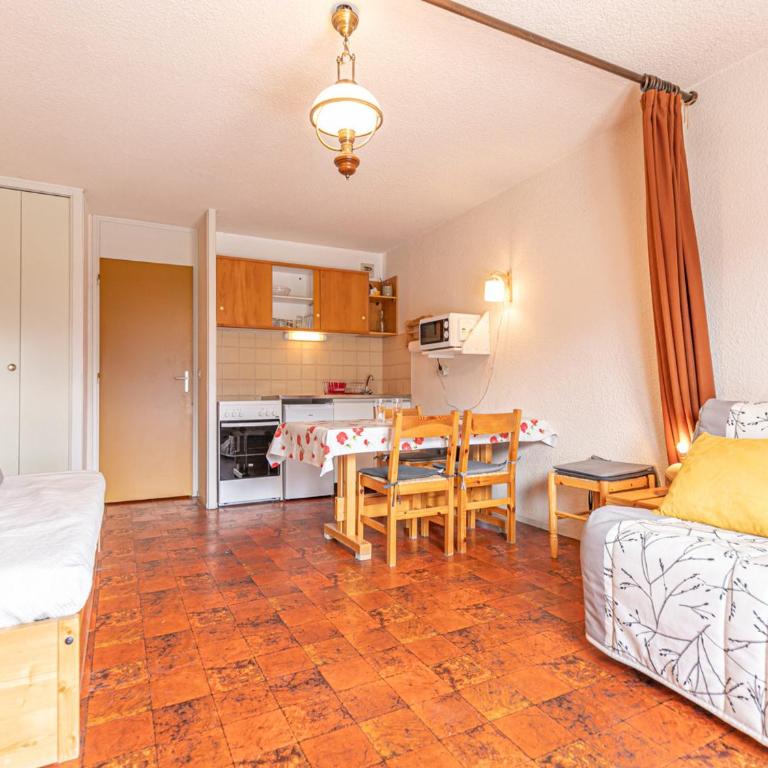 Studio lumineux 2* pour 3 pers, proche remontées, balcon - Estudio - 1