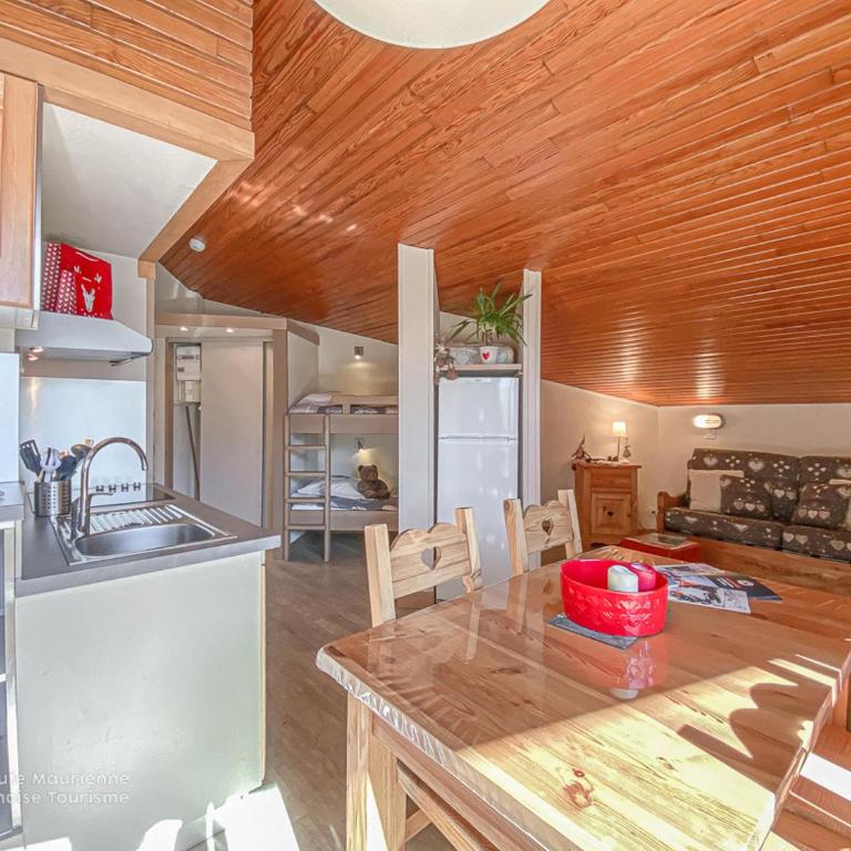 Studio 4 pers, terrasse sud, WiFi, animaux ok - FR-1-840-24 - Studio - 2