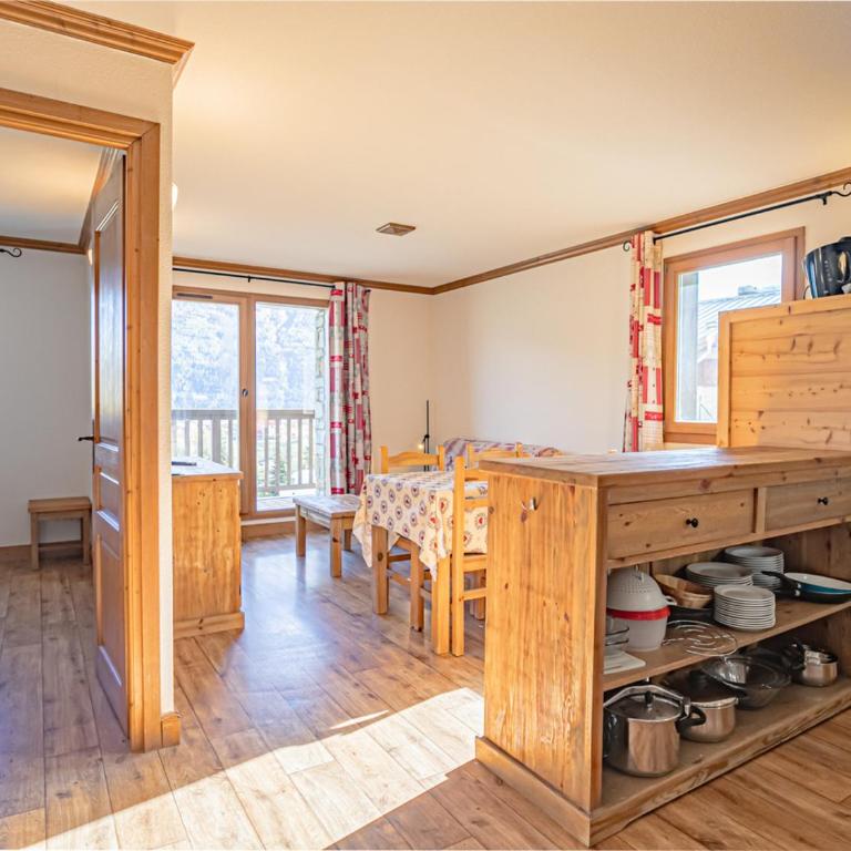 Spacieux appartement 6 personnes à Aussois avec balcon et WIFI - One-Bedroom Apartment - 1