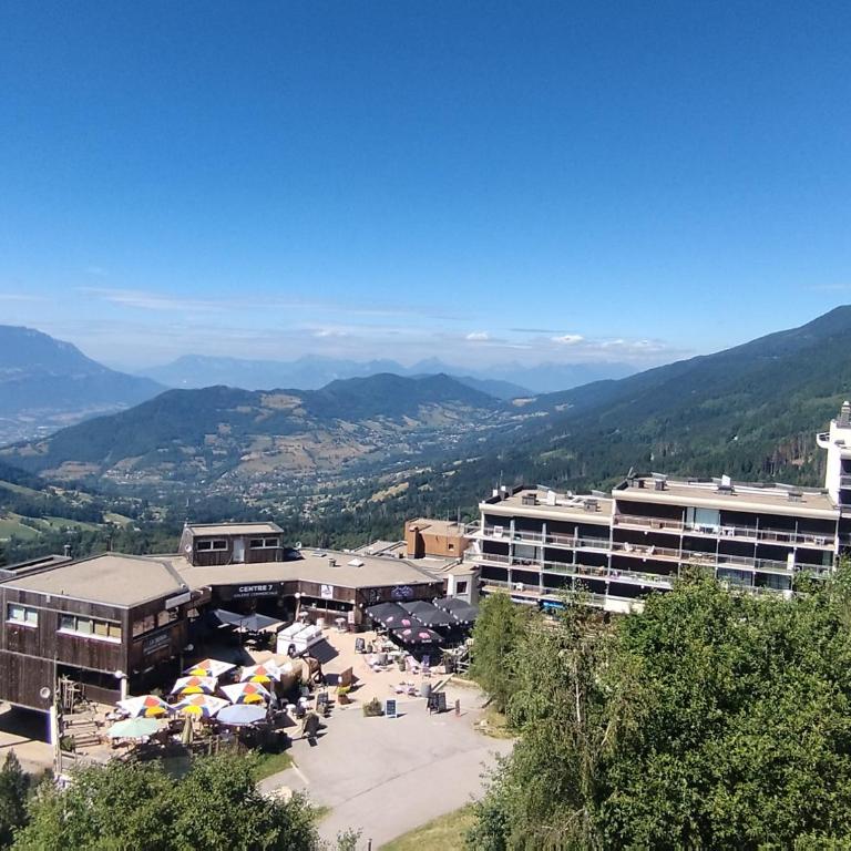 Studio pieds des pistes, 5 couchages, TV et ascenseur - Studio - 6