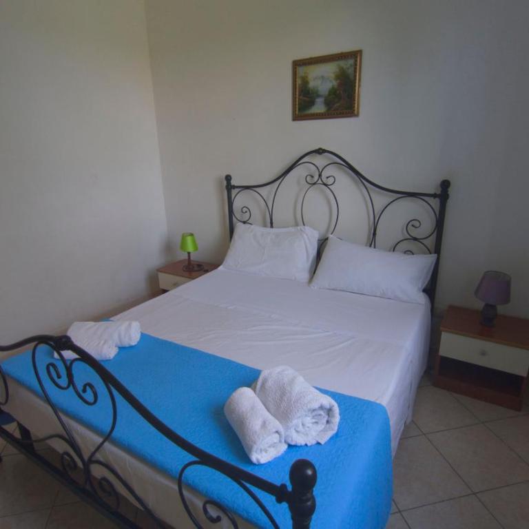 Rooms & Apartments La Spiaggia - Gallipoli - Appartamento Deluxe con 2 Camere da Letto e Balcone - 3