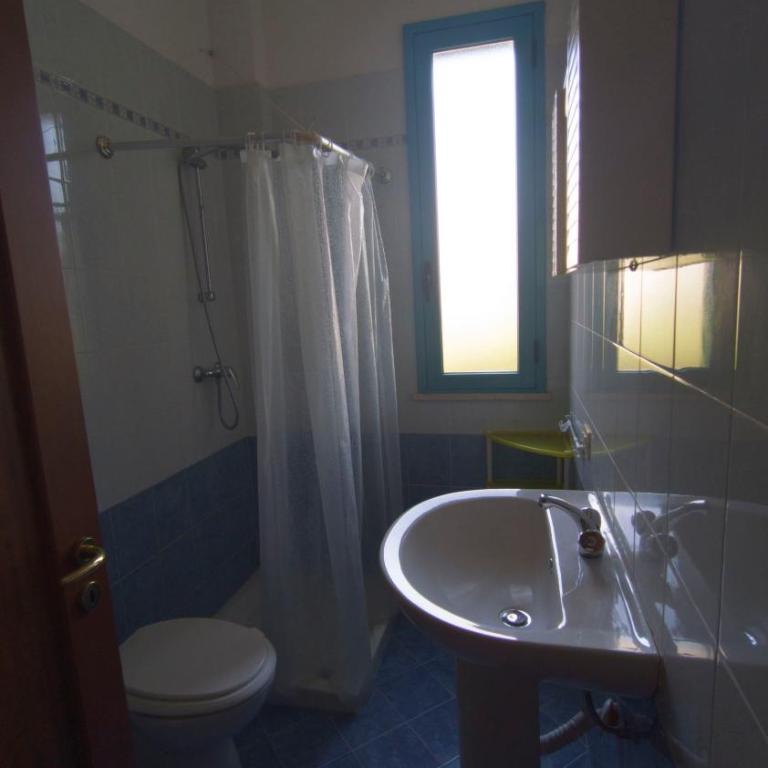 Rooms & Apartments La Spiaggia - Gallipoli - Appartamento Deluxe con 2 Camere da Letto e Balcone - 5
