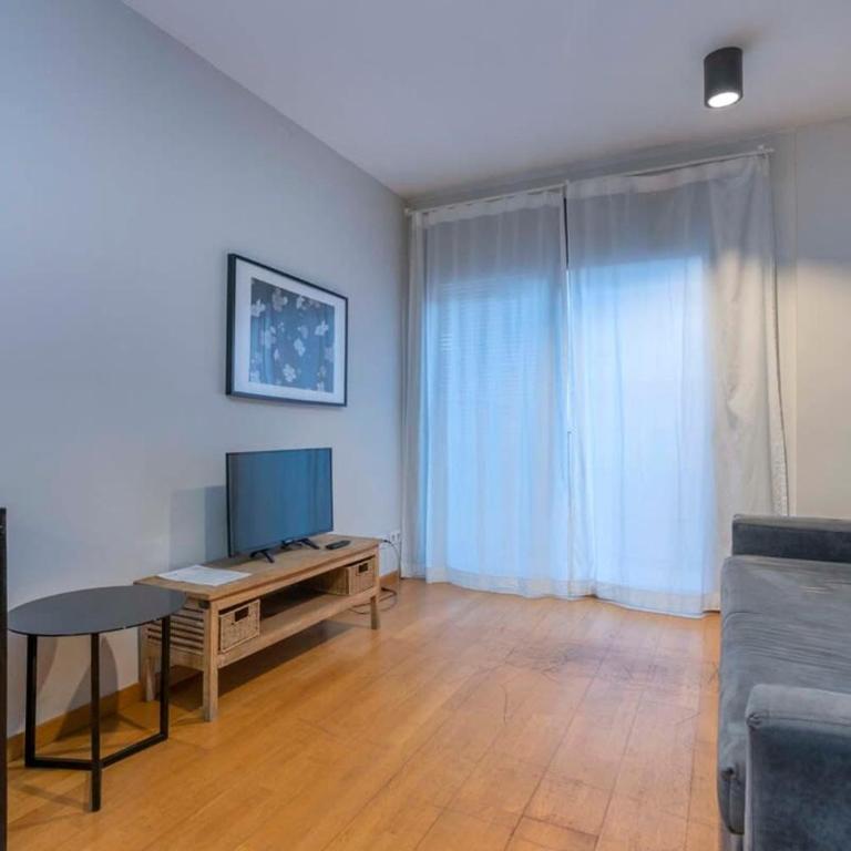 The Collection Barcelona - 2 bedroom with balcony in Eixample 3-2 - Apartment - 4