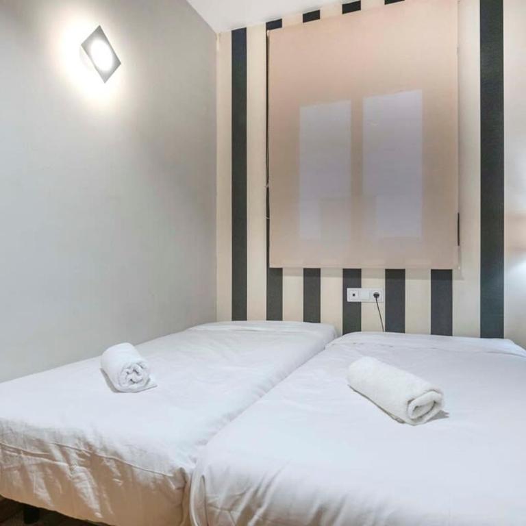 The Collection Barcelona - 2 bedroom with balcony in Eixample 3-2 - Apartment - 11