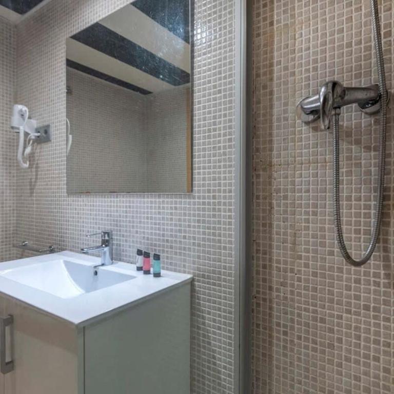 The Collection Barcelona - 2 bedroom with balcony in Eixample 3-2 - Apartment - 16