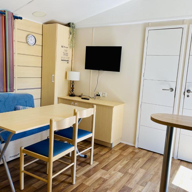 Mobilhome Loulousab10 Vacances cosy en famille chiens bienvenus - Mobile Home - 5