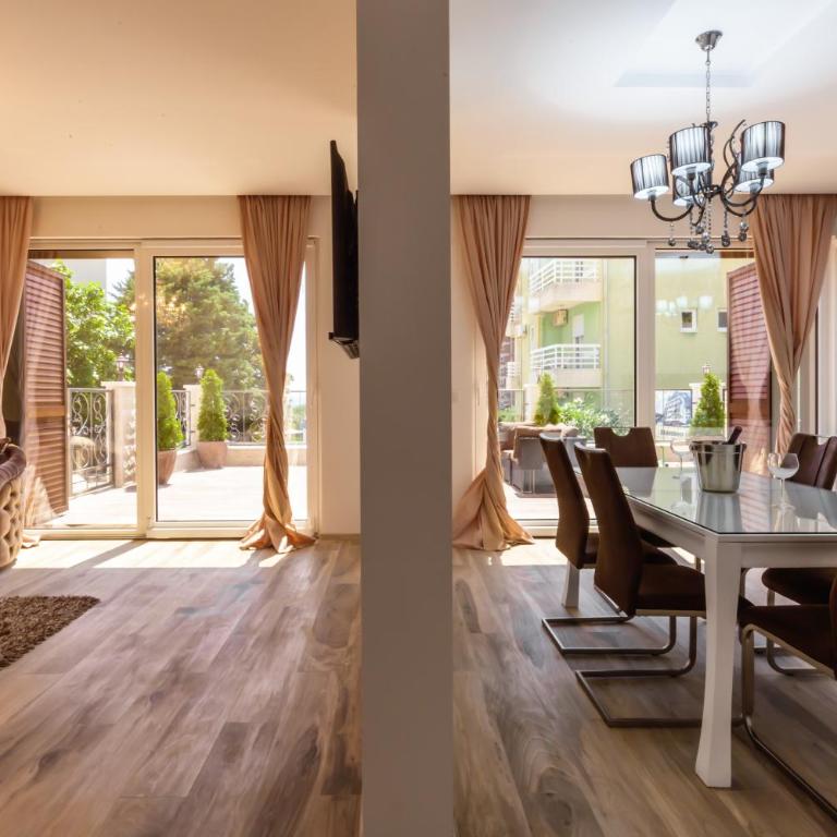 Opium Mar Apartments - Three-Bedroom Apartment with Sea View - 22