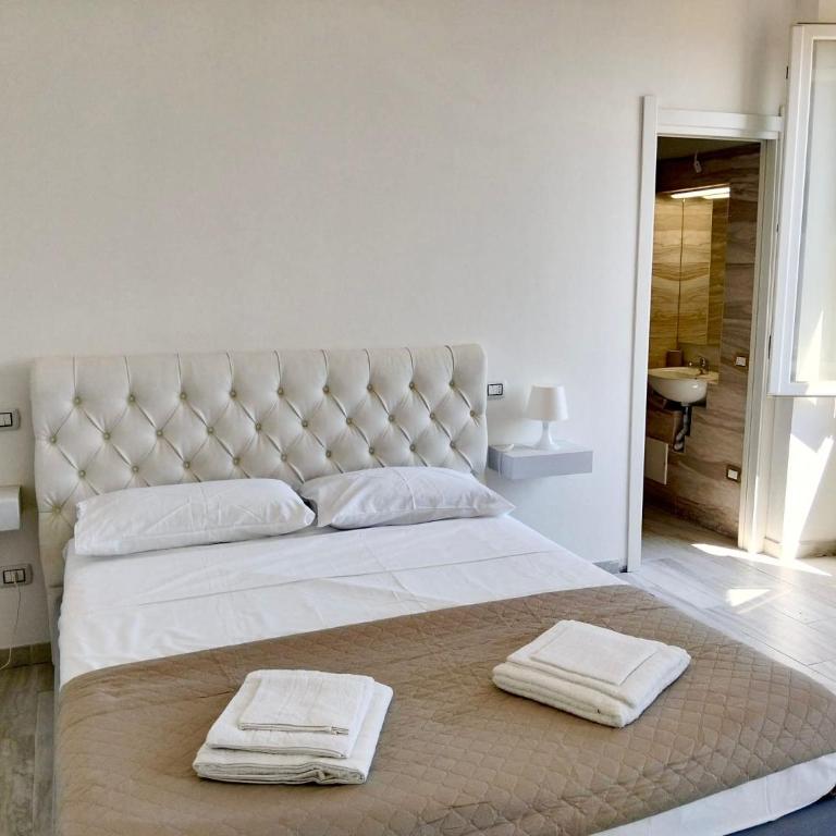 Suite Palazzo Siotto - King Room - 3