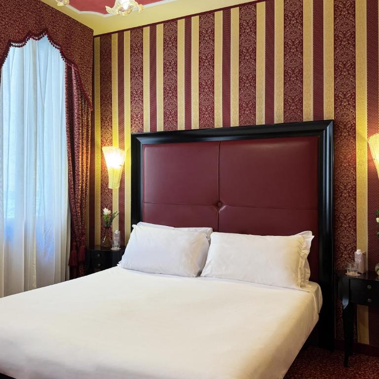 Hotel Alcyone - Camera Matrimoniale Superior con Vista Canale - 3