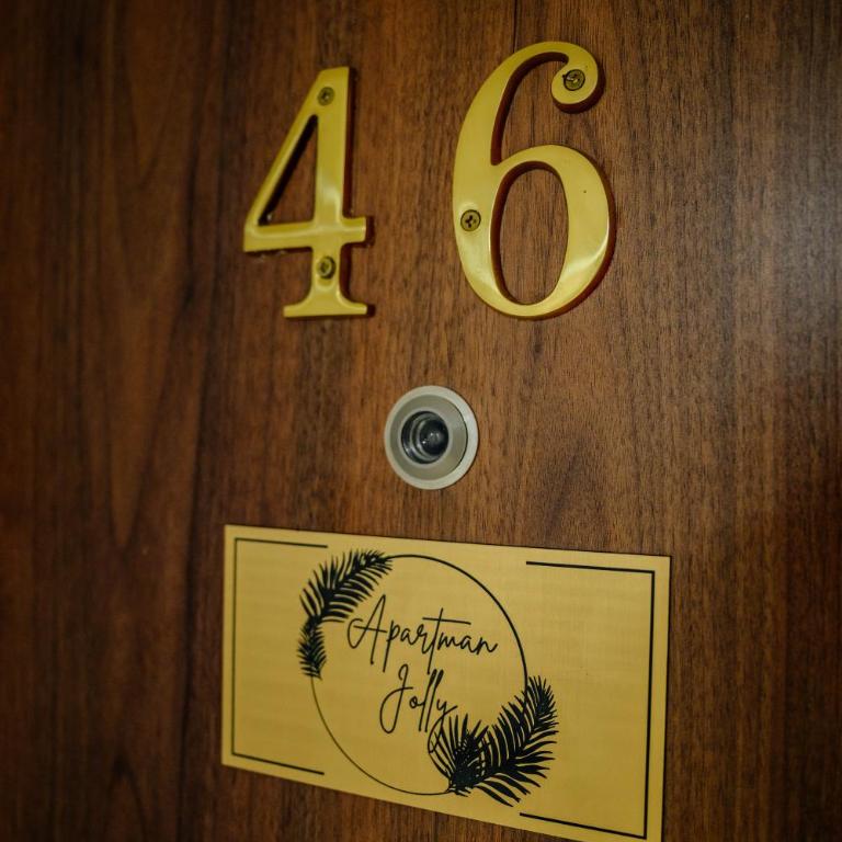 Jolly Apartment - One-Bedroom Apartment - 23