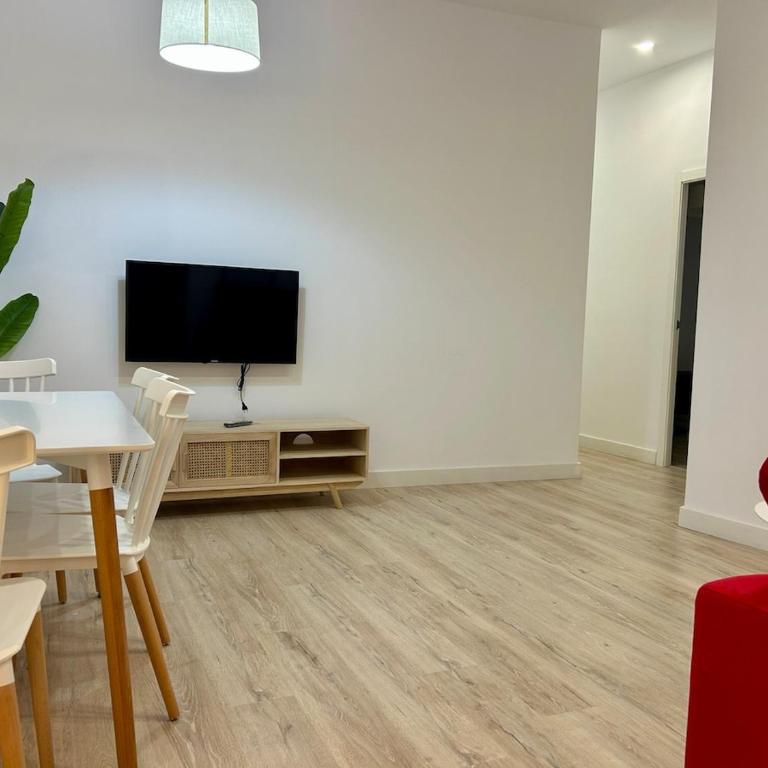 Suite Santa Faz Moderno Centro Histórico - Three-Bedroom Apartment - 10