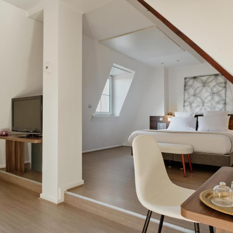 The Originals City, Hôtel Quai33, Saint-Etienne - Gare Chateaucreux - Suite Junior - 1