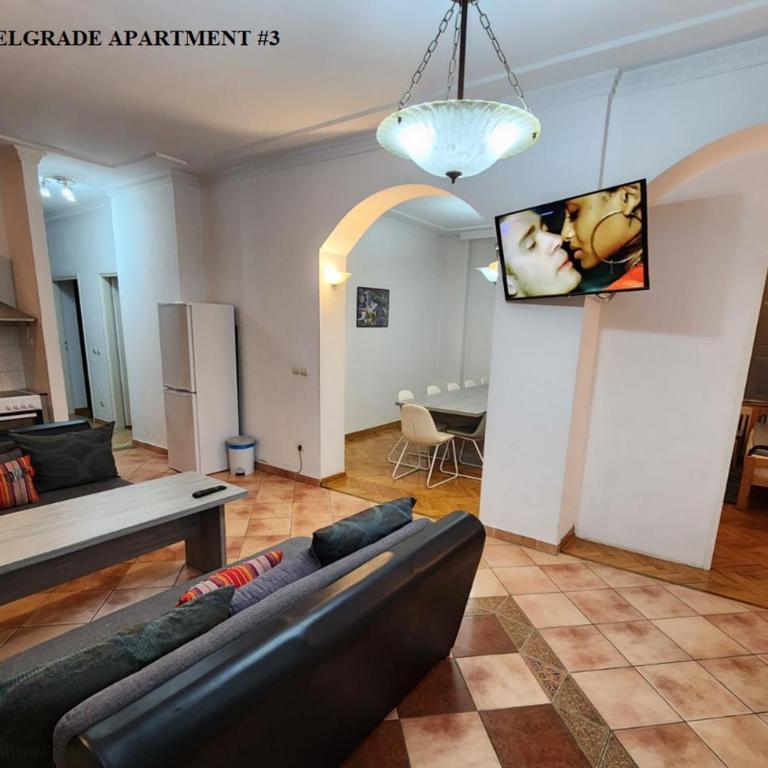 Authentic Belgrade Centre Apartment #5, Four bedrooms, One Full Bathroom, One Toilet - Four-Bedroom Apartment with Terrace - 1