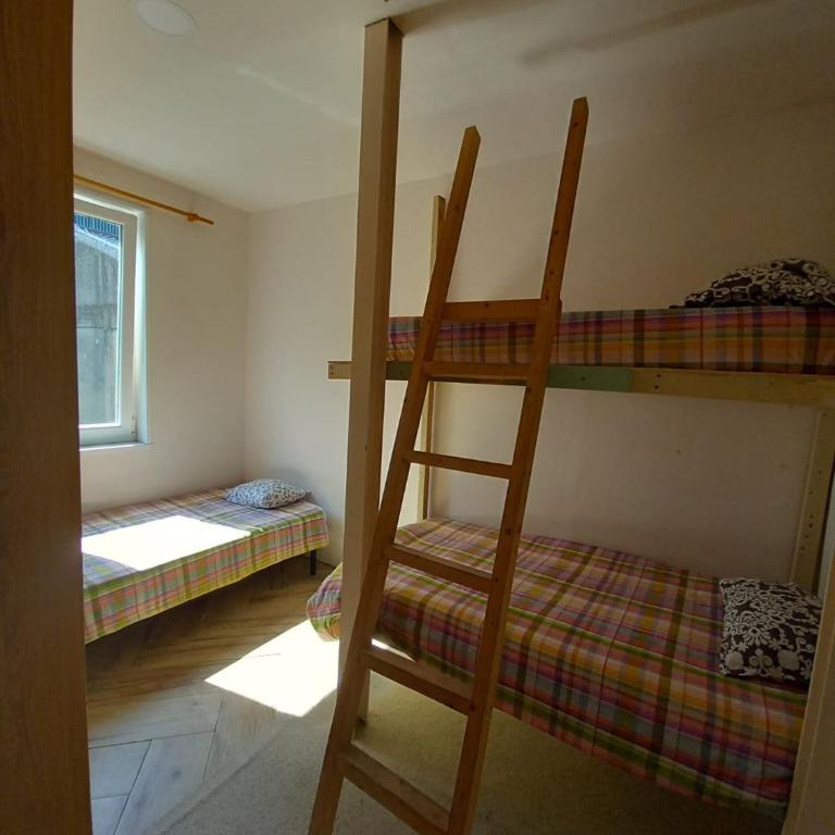 International Hostel Lapplandia B&B. - Economy Triple Room - 3