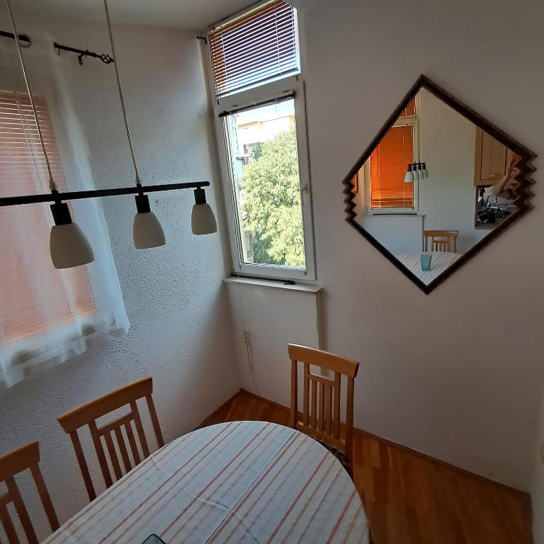 Le Pepina - Three-Bedroom Apartment with Balcony - 15