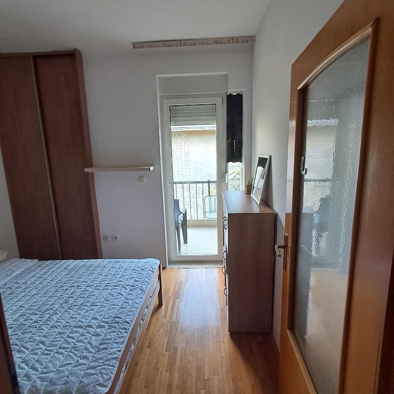 Le Pepina - Three-Bedroom Apartment with Balcony - 23