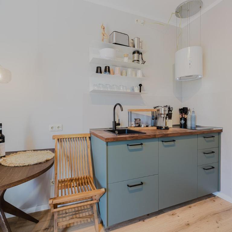 Ferienwohnungen an der Ammer - Apartment mit 1 Schlafzimmer, Balkon und Bergblick - 5