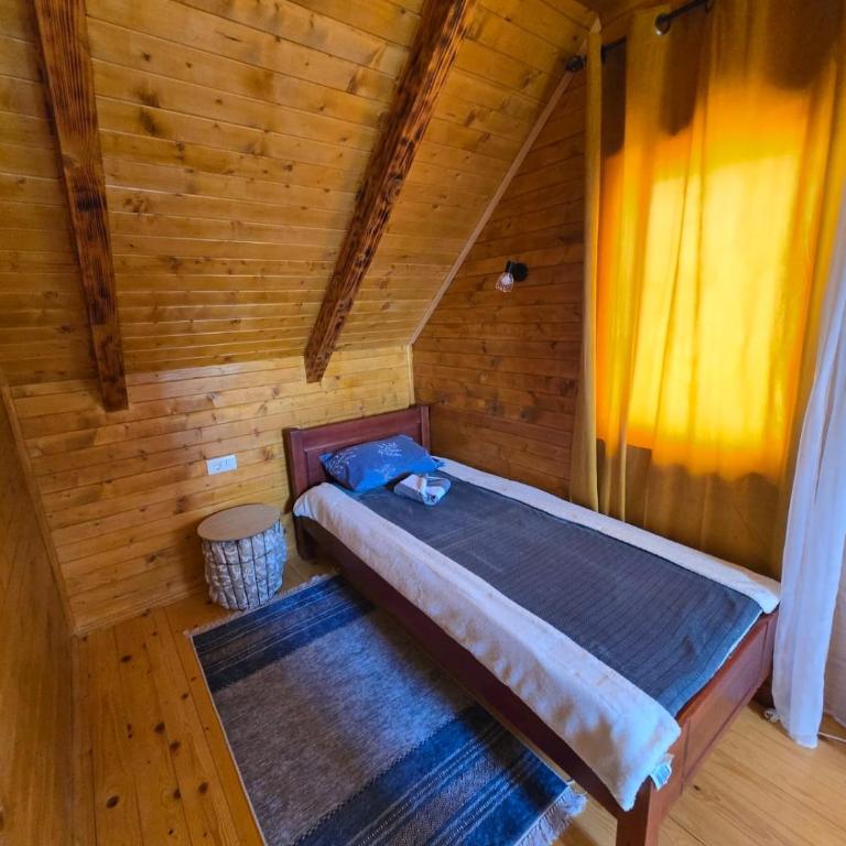 Monteglobal House - Three-Bedroom House - 13