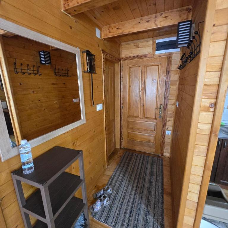 Monteglobal House - Three-Bedroom House - 19