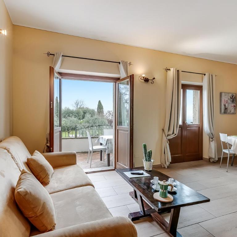 Agriturismo Cascina Crocelle - Lake View and Heated Pool - Appartamento con 1 Camera da Letto e Terrazza - 2