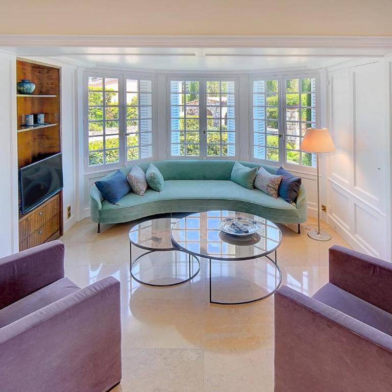 REF 137 - Cap d'Antibes seafront - Villa for rent - Villa - 12