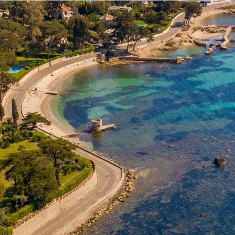 REF 137 - Cap d'Antibes seafront - Villa for rent - Villa - 25