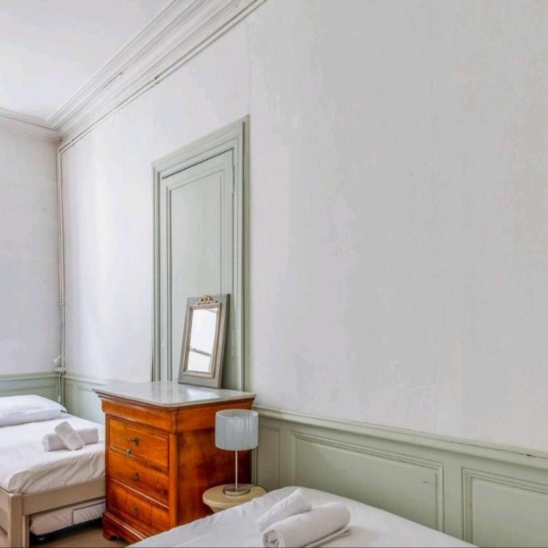 L'atypique, au centre ville pour 4 à 5 personnes - Apartment mit 2 Schlafzimmern - 5