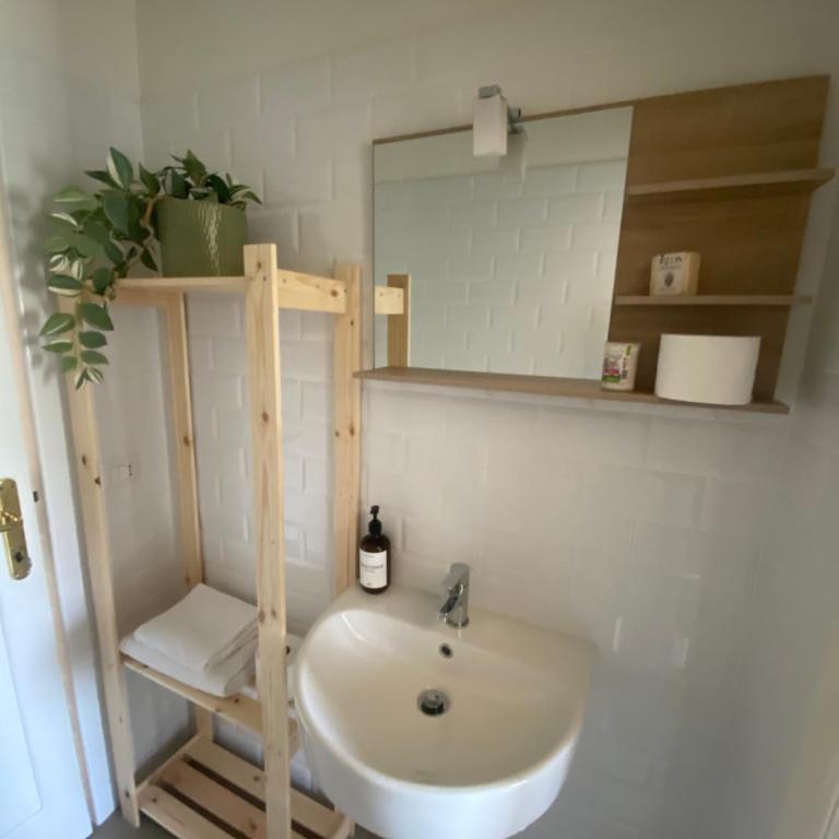 The PopyLoft - One-Bedroom Apartment - 17