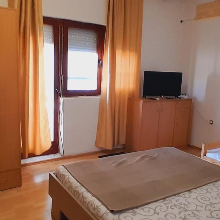 Airport Nikki Apartments - One-Bedroom Apartment - 6