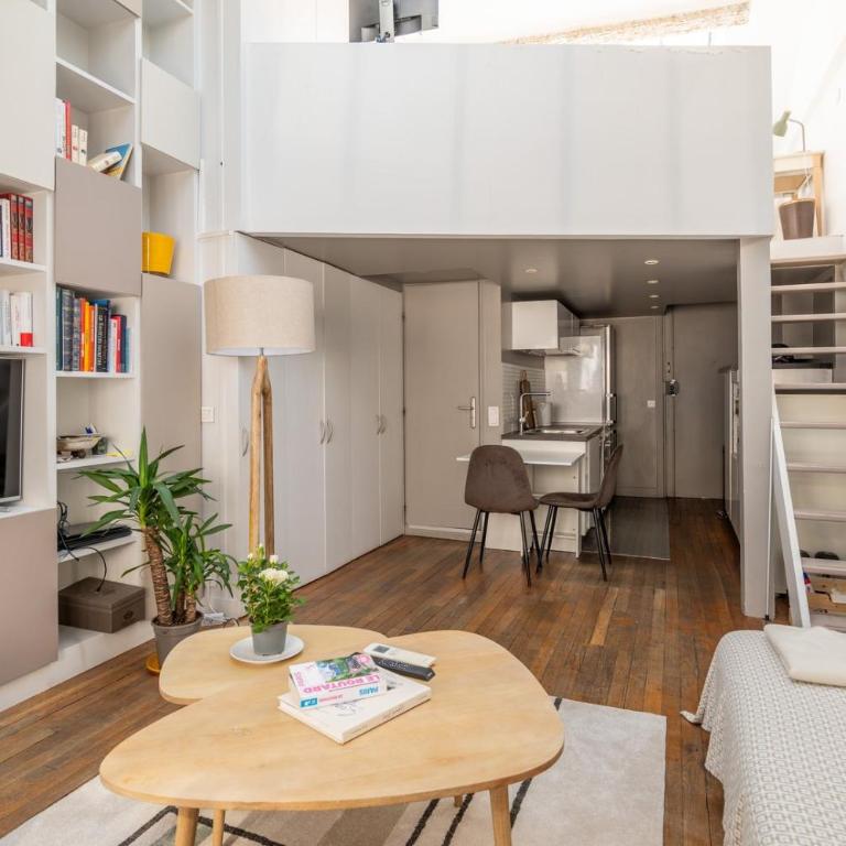 Bright and Chic Duplex with AC, Heart of Paris 9th - Duplex Apartment - 3