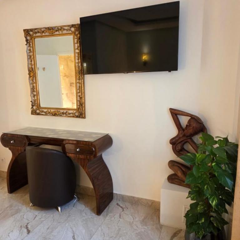 Camelia Prestige - Place de la Nation - Chambre Familiale - 4
