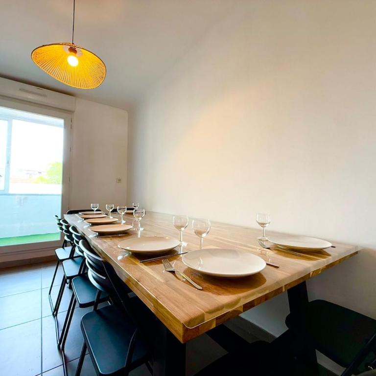 Air-conditioned, sleeps 8, St-Charles, Wi-Fi - Appartement 3 Chambres - 22