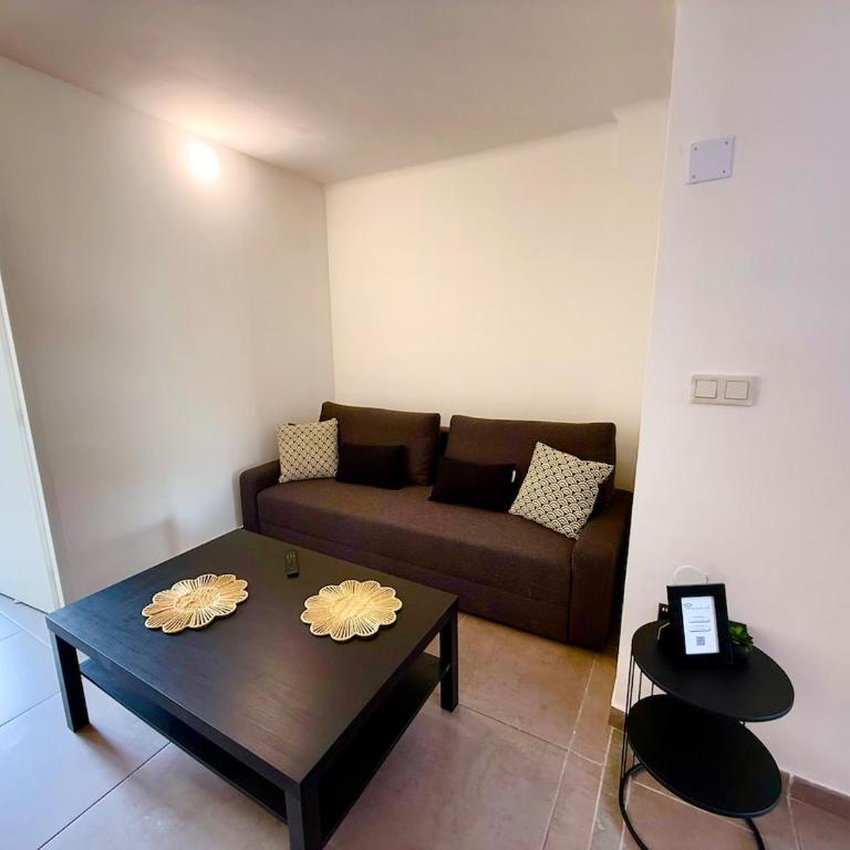 Air-conditioned, sleeps 8, St-Charles, Wi-Fi - Appartement 3 Chambres - 25