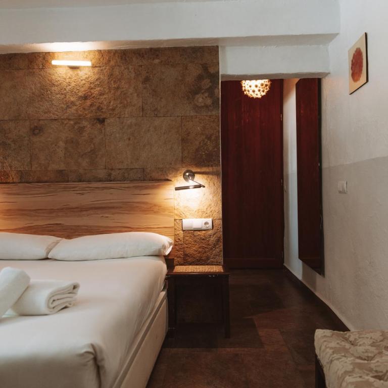 Hotel Finca Los Pilares de Ronda - Habitación Familiar Deluxe (2 adultos + 2 niños) - 4
