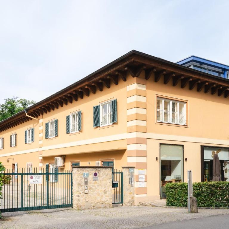 Golden Flat by GrazRentals Terrace & Garden View & Free Parking - Apartment mit Gartenblick - 22