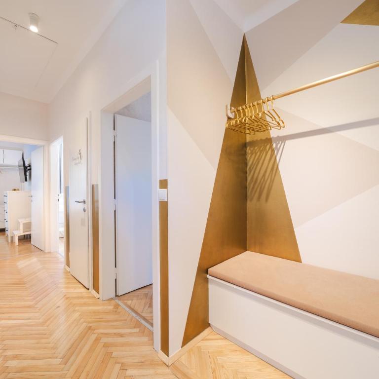 Golden Flat by GrazRentals Terrace & Garden View & Free Parking - Apartment mit Gartenblick - 11