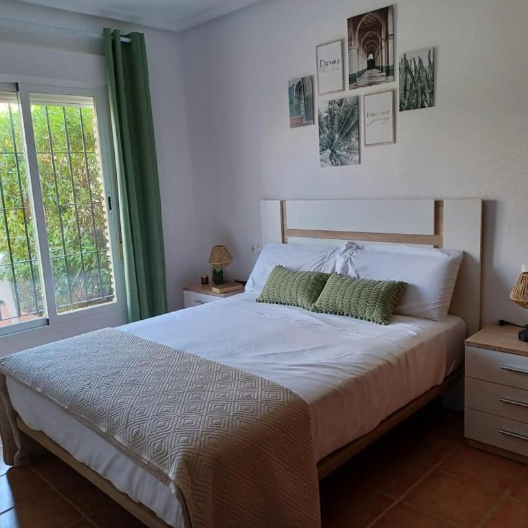 Precioso apartamento con jardín privado en urbanización con spa - Apartamento de 2 dormitorios - 13