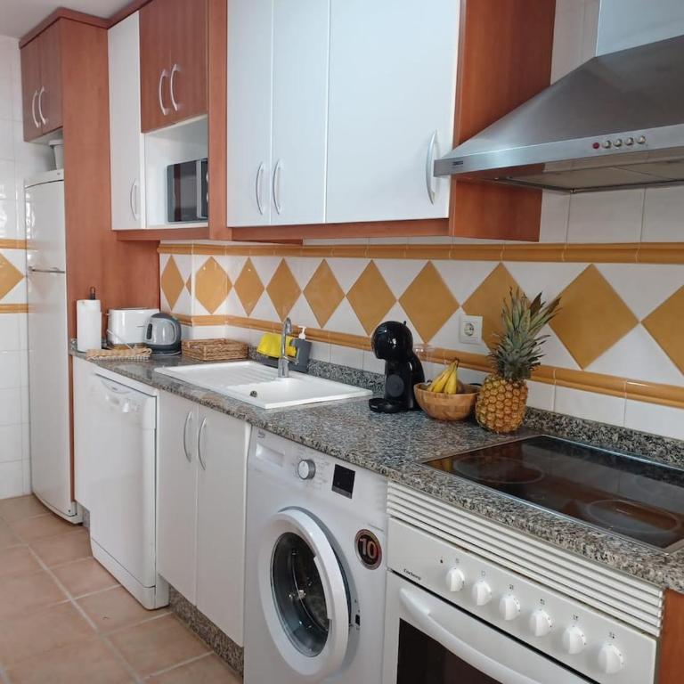Precioso apartamento con jardín privado en urbanización con spa - Apartamento de 2 dormitorios - 22