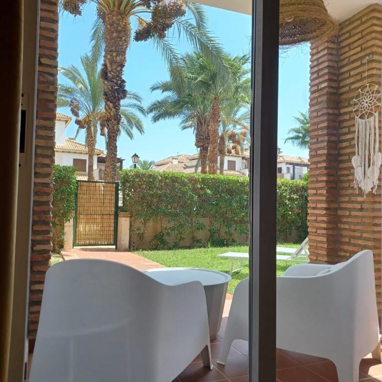 Precioso apartamento con jardín privado en urbanización con spa - Apartamento de 2 dormitorios - 23