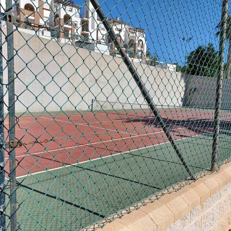 Precioso apartamento con jardín privado en urbanización con spa - Apartamento de 2 dormitorios - 41