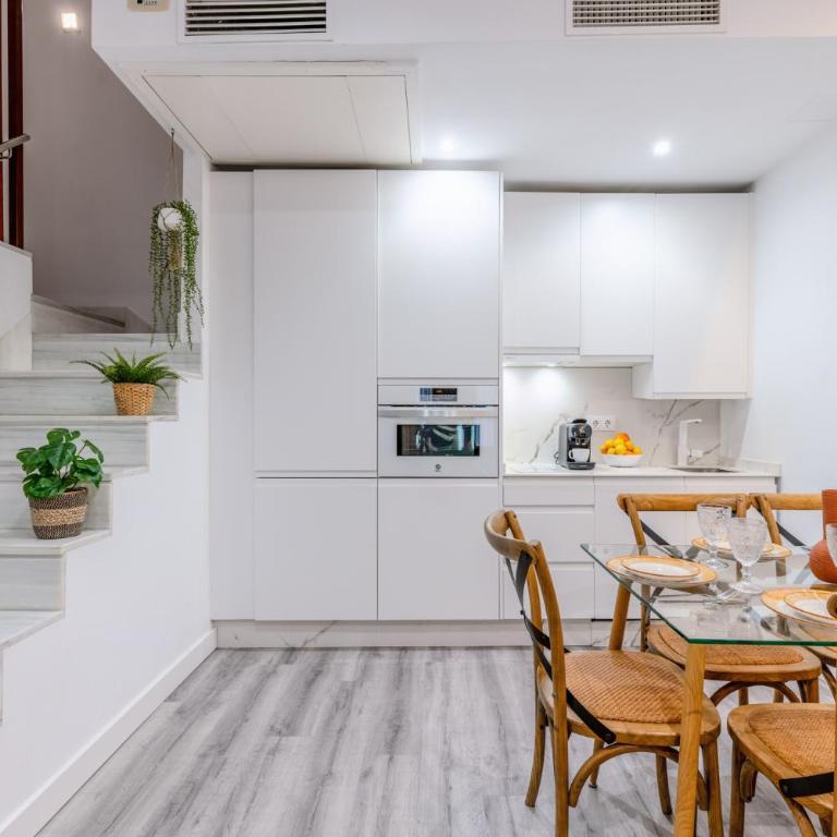 Francos Terraza Olehousing - Two-Bedroom Apartment with Terrace - 20